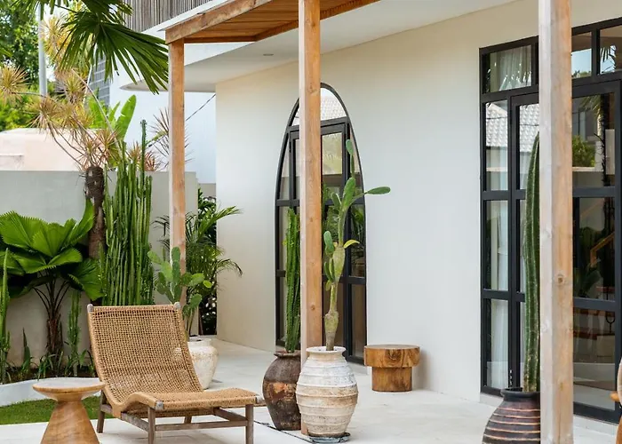 The Terrace Luxe 3br, Pool, Fast Wifi, Rice Views * チャングー