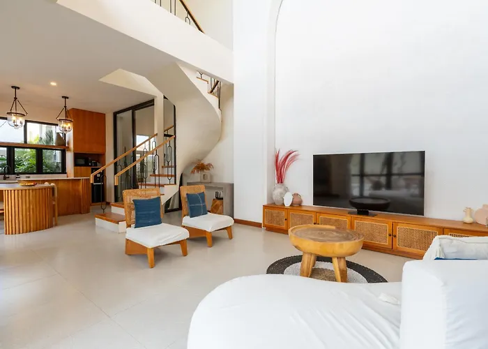 The Terrace Luxe 3br, Pool, Fast Wifi, Rice Views 別荘 チャングー