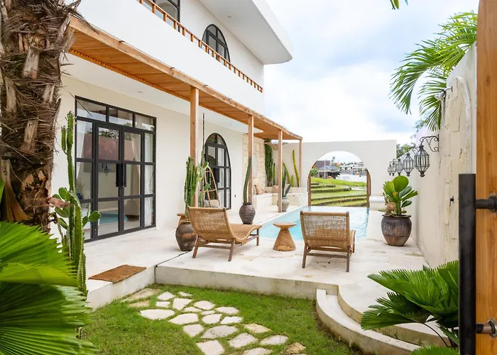 The Terrace Luxe 3br, Pool, Fast Wifi, Rice Views チャングー