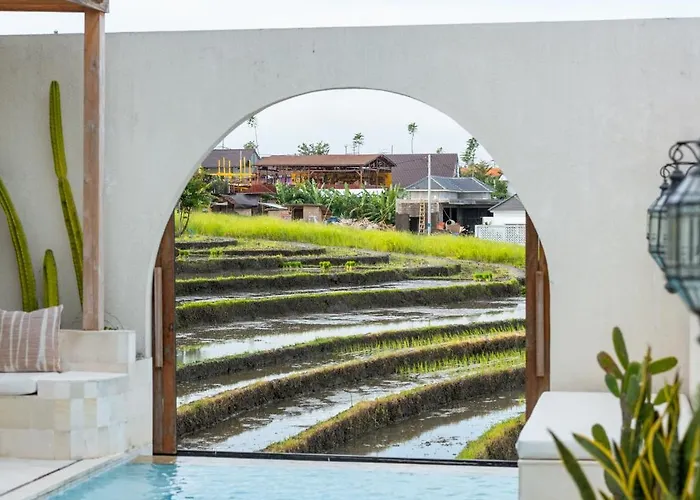 別荘 The Terrace Luxe 3br, Pool, Fast Wifi, Rice Views チャングー