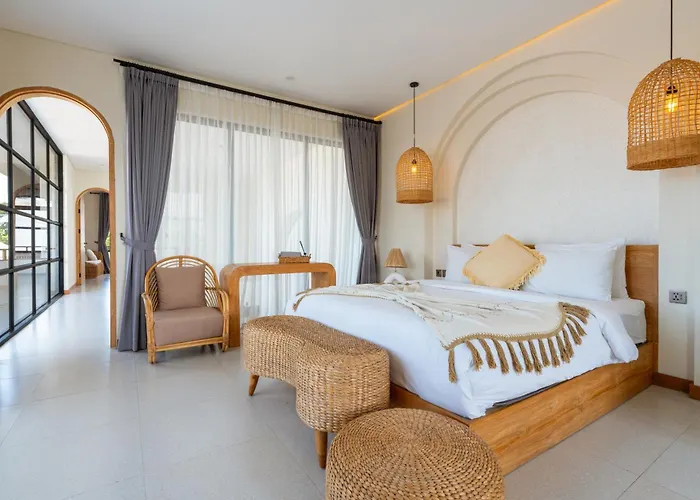 別荘 The Terrace Luxe 3br, Pool, Fast Wifi, Rice Views