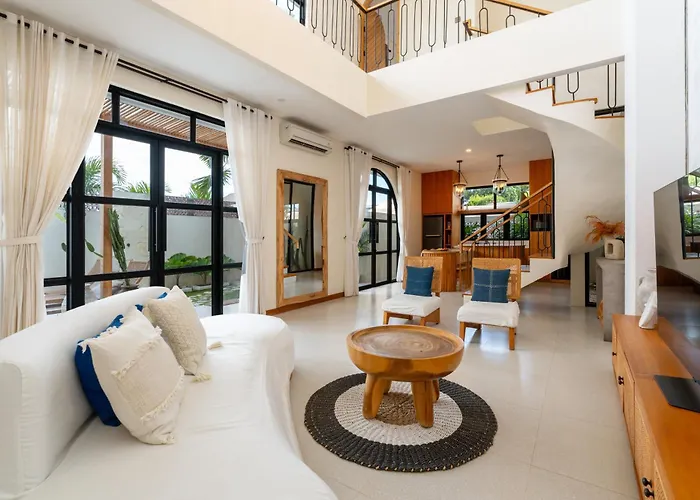 別荘 The Terrace Luxe 3br, Pool, Fast Wifi, Rice Views *