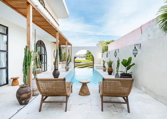 別荘 The Terrace Luxe 3br, Pool, Fast Wifi, Rice Views チャングー
