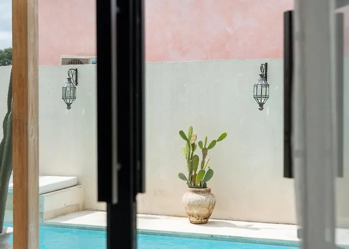 The Terrace Luxe 3br, Pool, Fast Wifi, Rice Views チャングー
